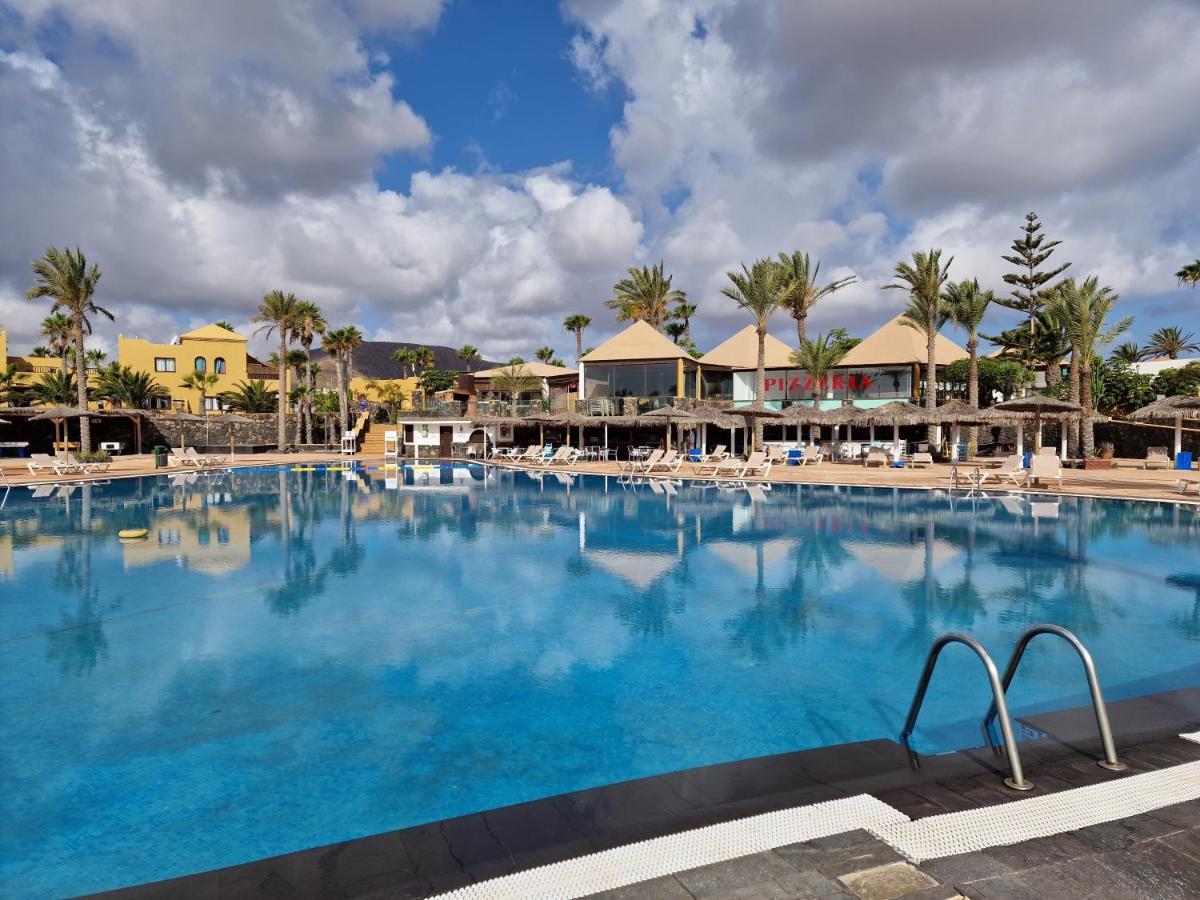 Casa Mari Y Jose Con Grandes Piscinas Y Wifi Gratis Corralejo Exterior foto
